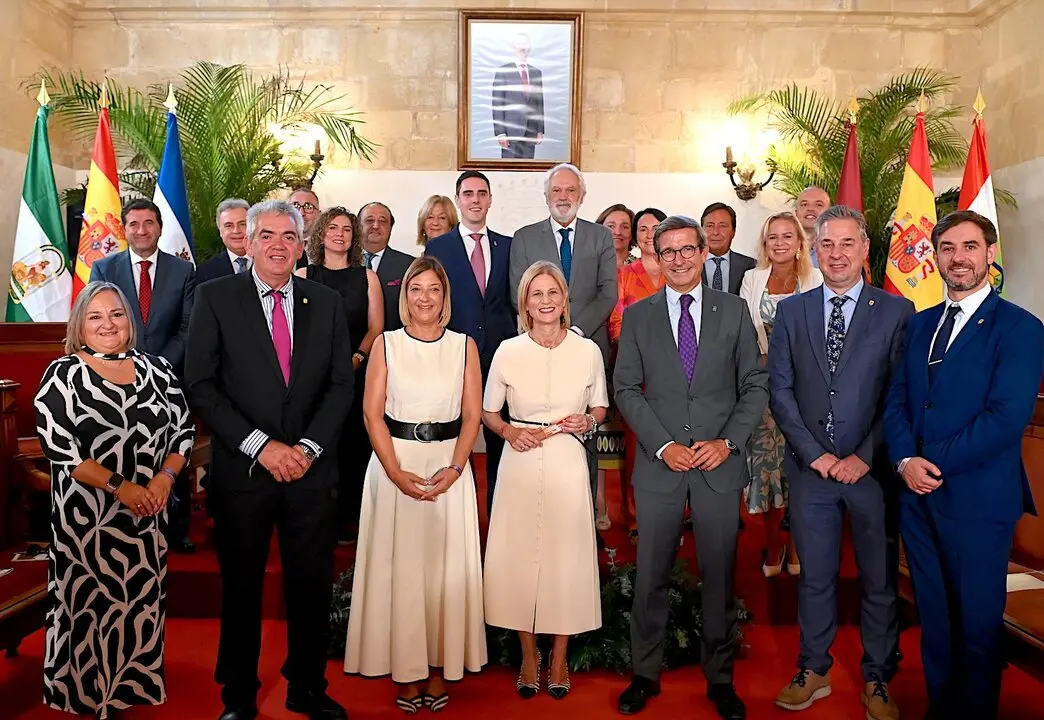  Las corporaciones de Jerez y Haro en el Cabildo Viejo. | jerez.es 