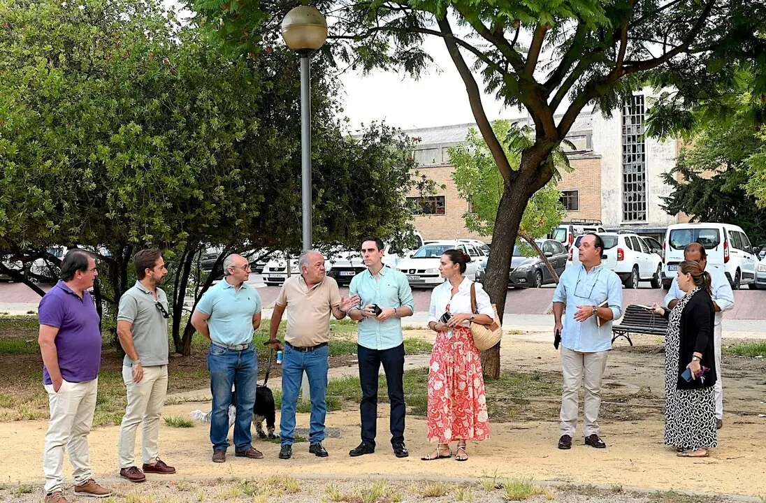  Jaime Espinar, en su visita a Jardines de Tempul. | Viva Jerez. 