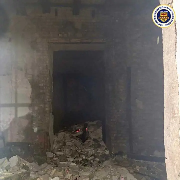  Interior de la finca de Juana de Dios Lacoste. | Bomberos. 