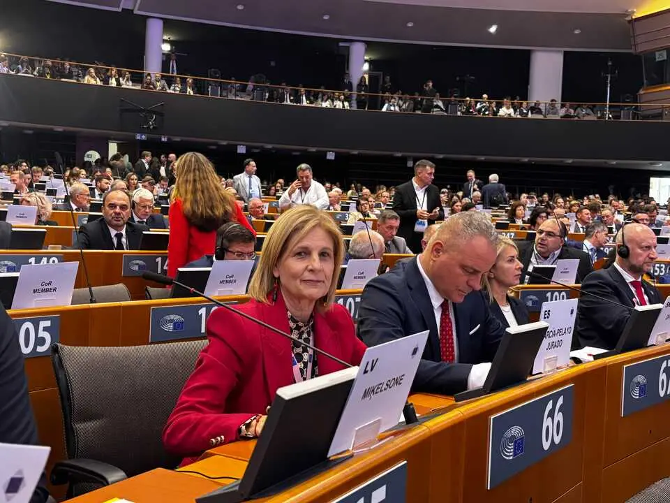  La alcaldesa este lunes en el Parlamento Europeo. | jerez.es 