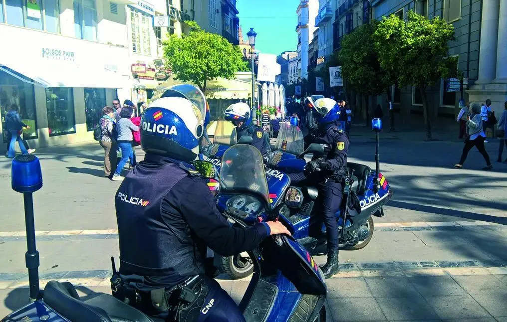 Agentes de la Polic&iacute;a Nacional en Jerez - Polic&iacute;a 