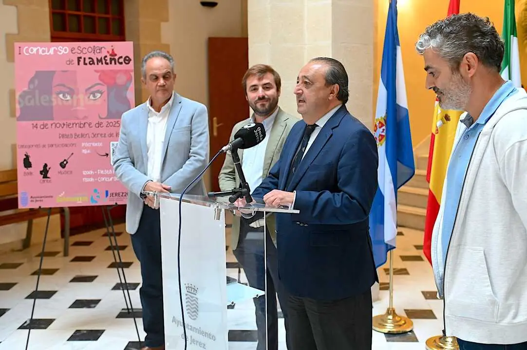  Francisco Zurita, en la presentaci&oacute;n de este certamen. | Viva Jerez. 