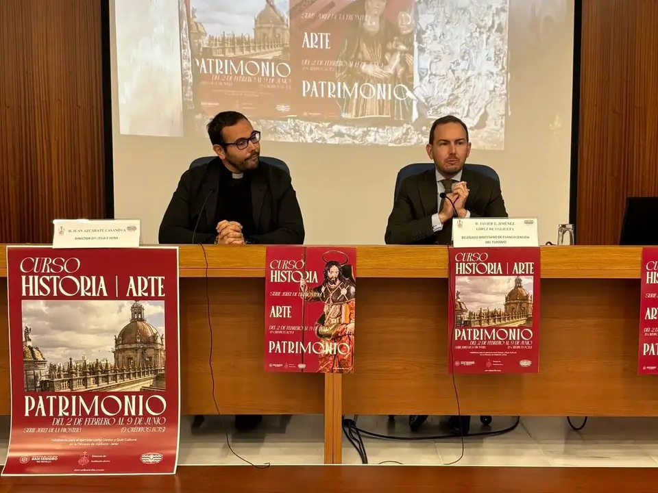  Juan Azc&aacute;rate y Javier Jim&eacute;nez, en la presentaci&oacute;n de los cursos. | Viva Jerez. 