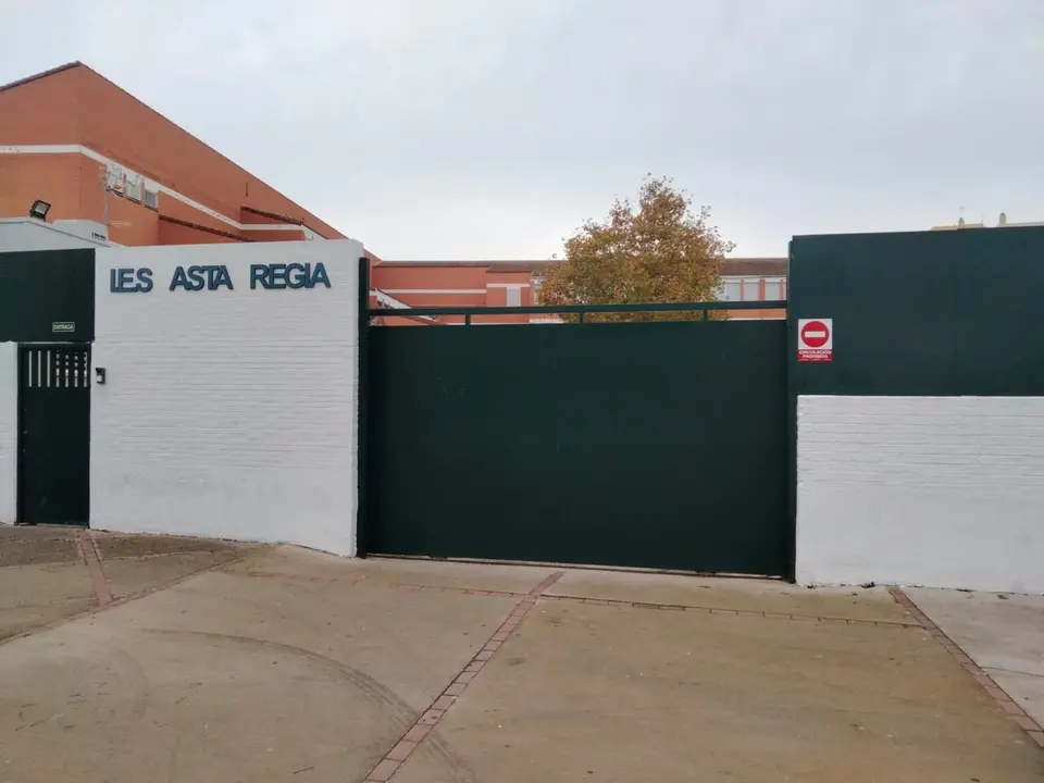  Exterior del IES Asta Regia. | Viva Jerez. 