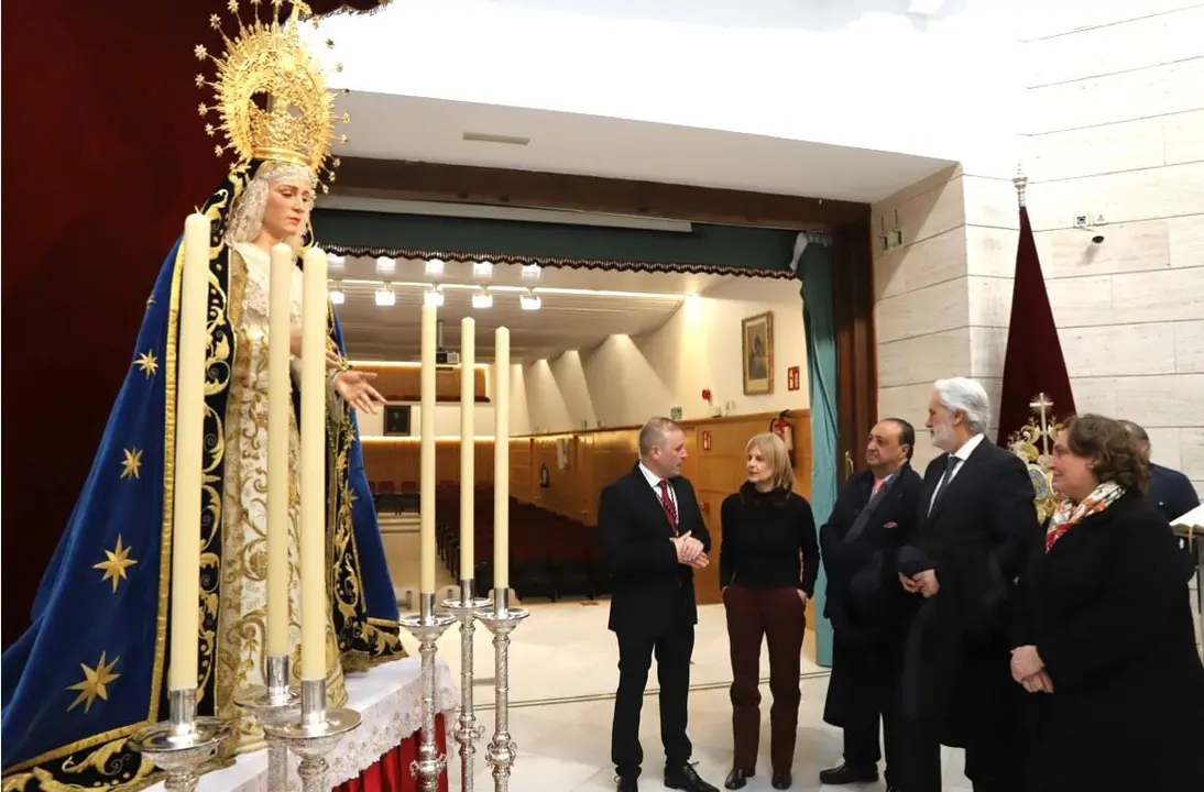  La imagen de Mar&iacute;a Sant&iacute;sima Salud de los Enfermos antes de su bendici&oacute;n. | jerez.es 