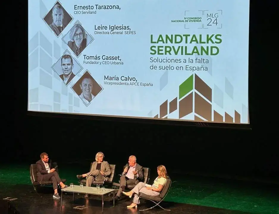 Mesa redonda celebrada en el Congreso Nacional de Vivienda. - ServiLand