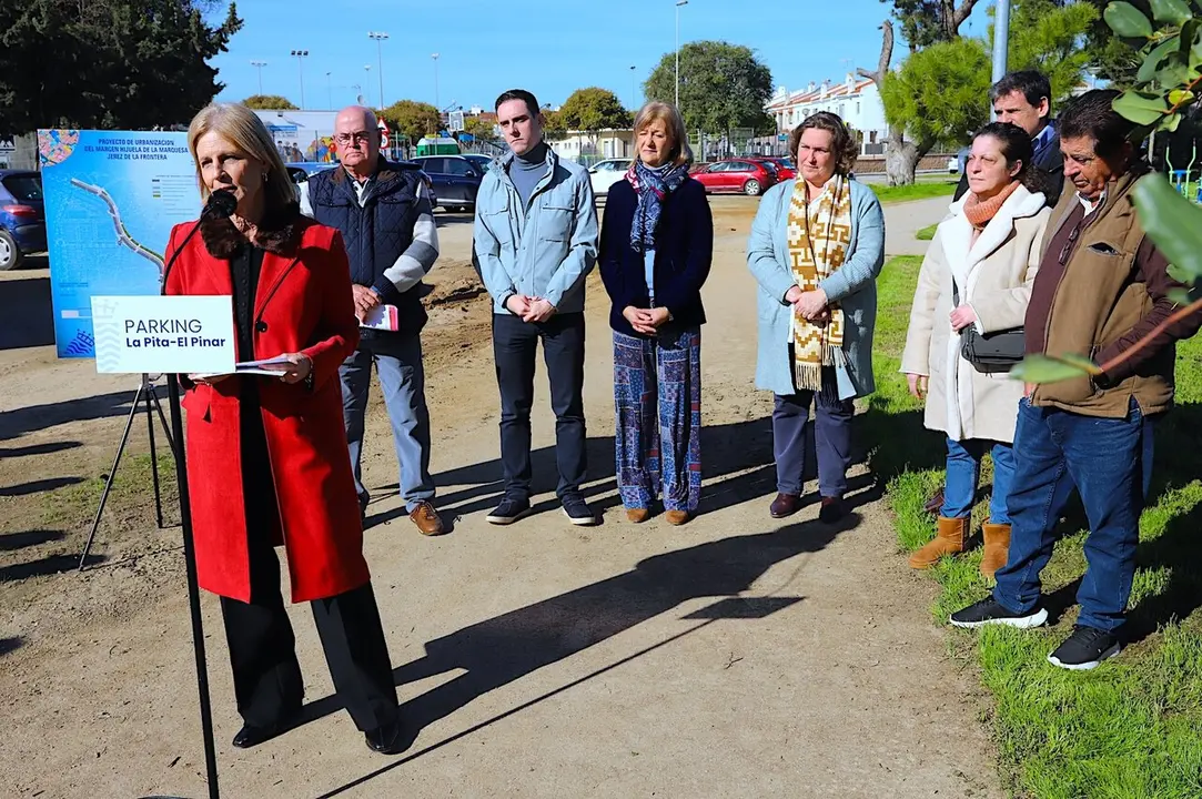  La alcaldesa en la presentaci&oacute;n del proyecto en la Hijuela de la Marquesa. |  jerez.es 