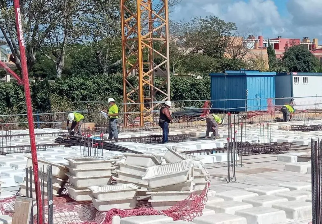  Trabajadores del sector de la construcci&oacute;n. | Viva Jerez. 