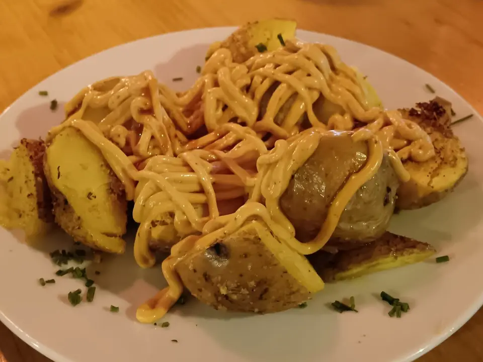  Las patatas bravas del 4 latas 