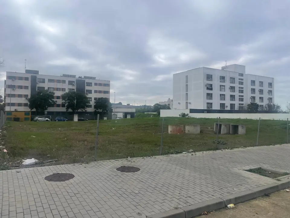  Parcela de la zona de Guadabajaque que la Junta saca a licitaci&oacute;n para construir vivienda protegida. | Viva Jerez. 
