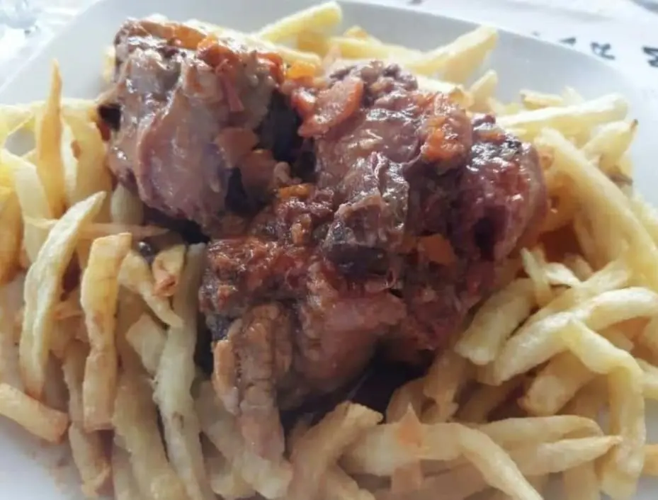  La cola de toro de Casa Moreno "El Ministro" 