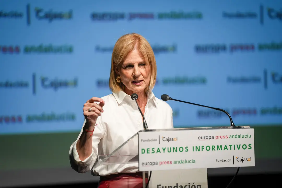  Garc&iacute;a-Pelayo, presidenta de la FEMP. | EP 