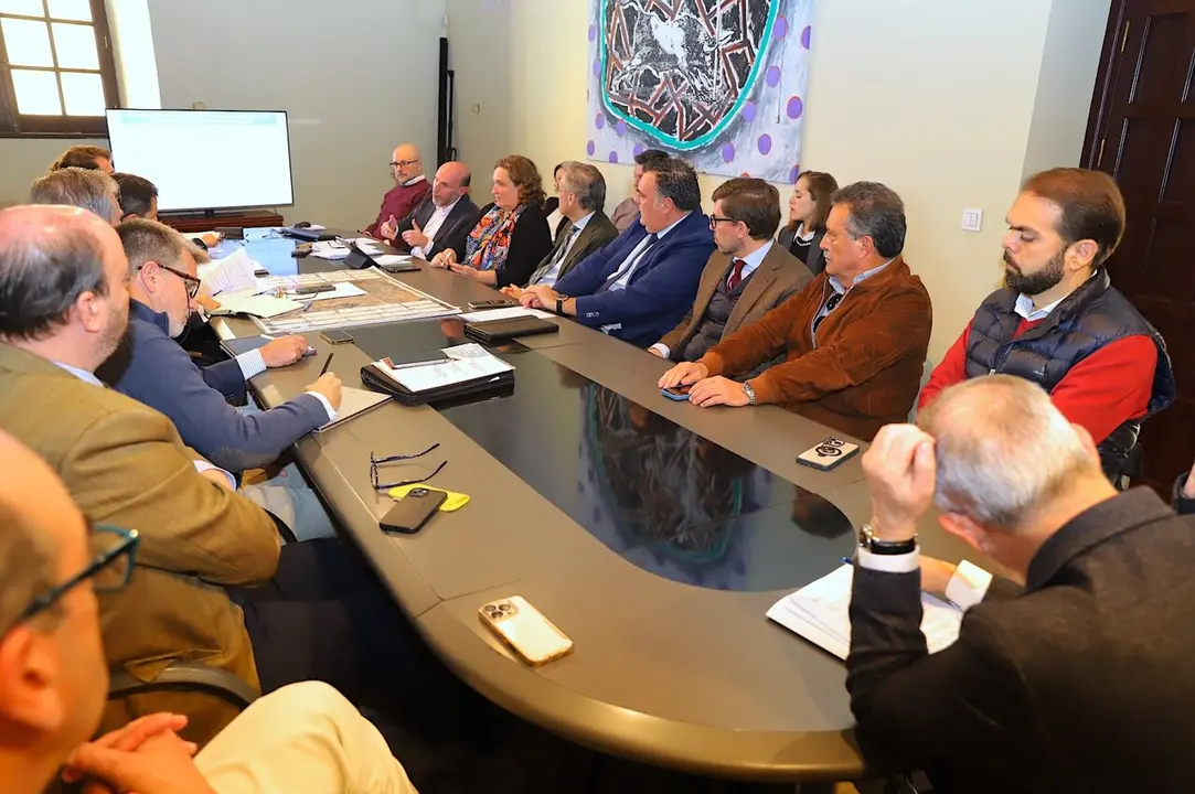  Bel&eacute;n de la Cuadra, en su encuentro con promotores inmobiliarios. | Viva Jerez. 