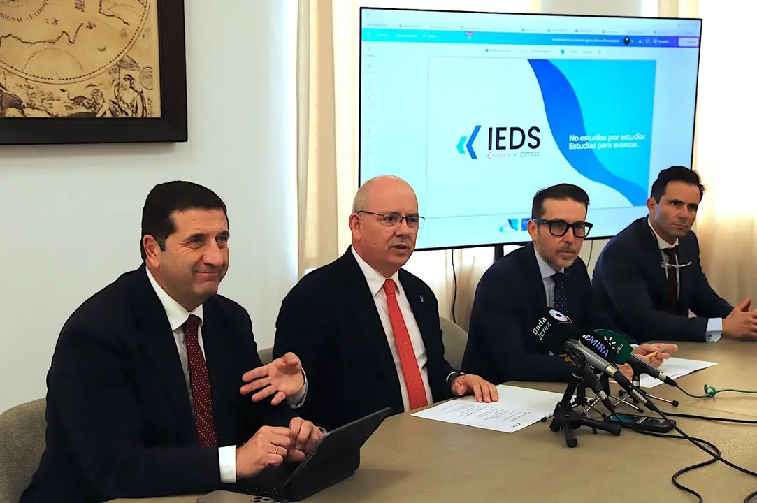  Presentaci&oacute;n del Instituto<br>Empresarial de Desarrollo del Sur (IEDS) en la C&aacute;mara de Comercio de Jerez |  Viva 