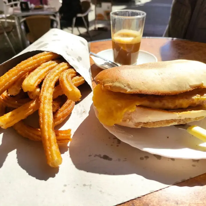  Los desayunos de El Lobo 