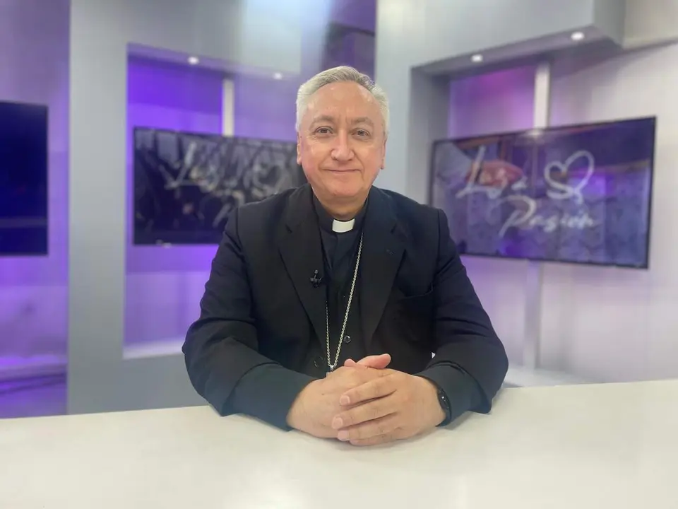  Monse&ntilde;or Rico Pav&eacute;s, obispo de Asidonia-Jerez, en el programa 'Luz de Pasi&oacute;n', de 7 TV Jerez. | Viva Jerez. 