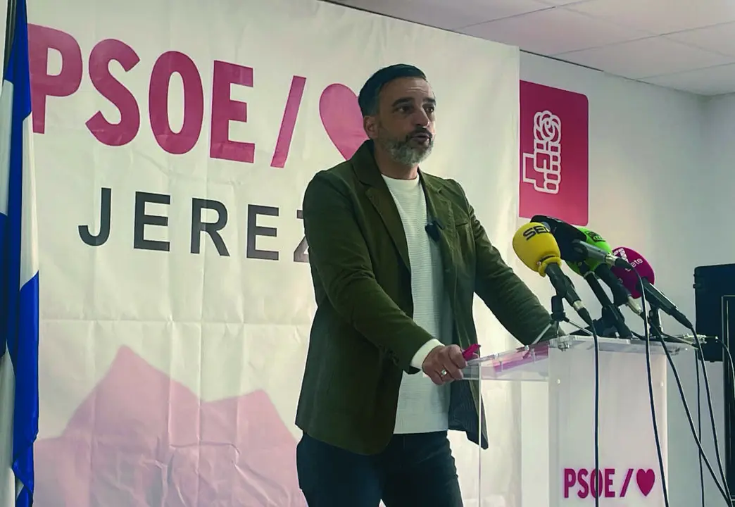  Jos&eacute; Antonio D&iacute;az durante su comparecencia de ayer en la sede del PSOE. | Jim&eacute;nez 