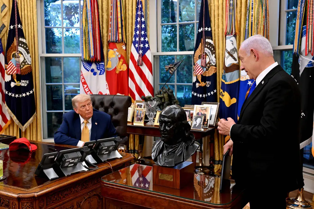  Encuentro entre el primer ministro israel&iacute;, Benjamin Netanyahu, con el presidente de EEUU, Donald Trump. | Europa Press. 