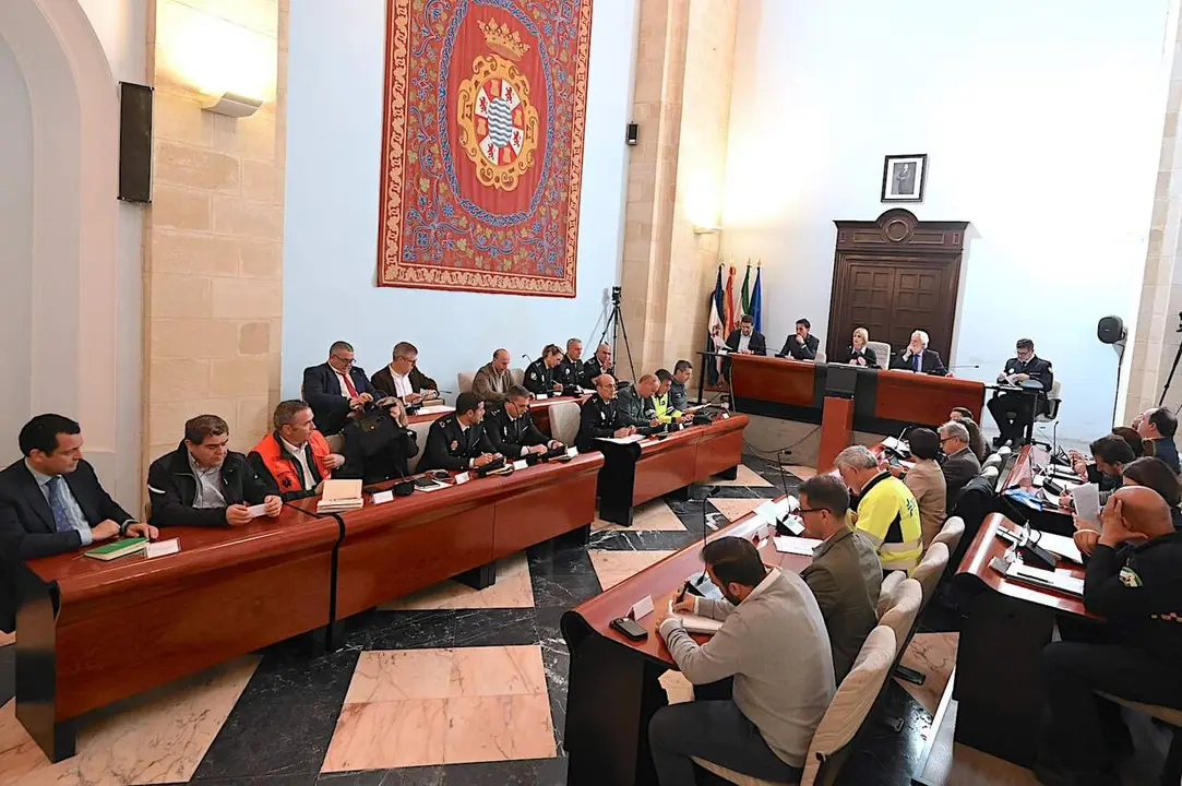  La alcaldesa, Mar&iacute;a Jos&eacute; Garc&iacute;a-Pelayo, ha presidido hoy la Junta Local de Seguridad previa a la Semana Santa. | Viva Jerez. 