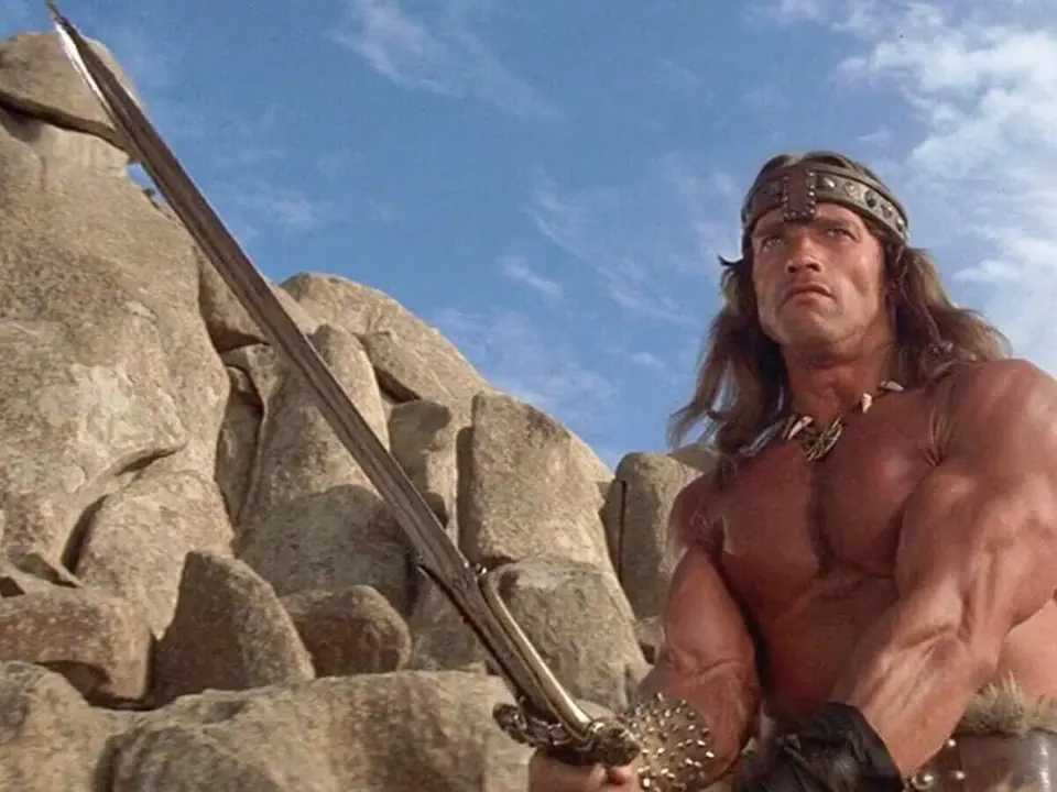  Arnold Schwarzenegger en la m&iacute;tica Conan el B&aacute;rbaro. 