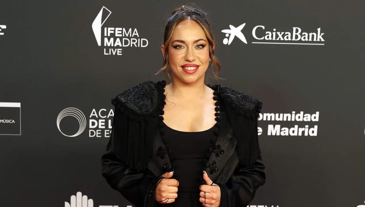  Mar&iacute;a Terremoto en la alfombra roja de los Premios de la M&uacute;sica. | EP 
