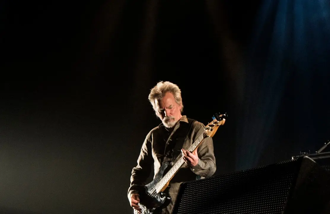  Colin Bass | Lenya Bass 