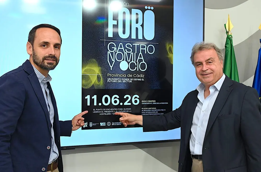 El delegado de Turismo, Antonio Real, y el director de Eigo Center en la presentaci&oacute;n del Foro | Jerez.es 