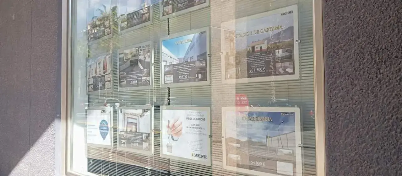 Ofertas en una inmobiliaria de M&aacute;laga. | Arroyo