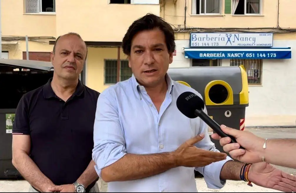  Antonio Fern&aacute;ndez e Ignacio Soto en su visita a Icovesa. |  Vox 