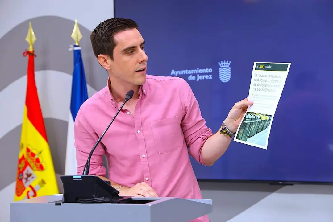  Jaime Espinar, en rueda de prensa. | Viva Jerez. 