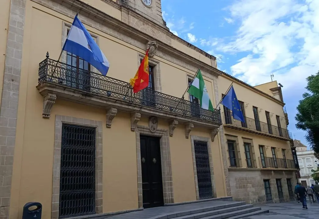  Fachada principal del Ayuntamiento de Jerez. | Viva Jerez. 