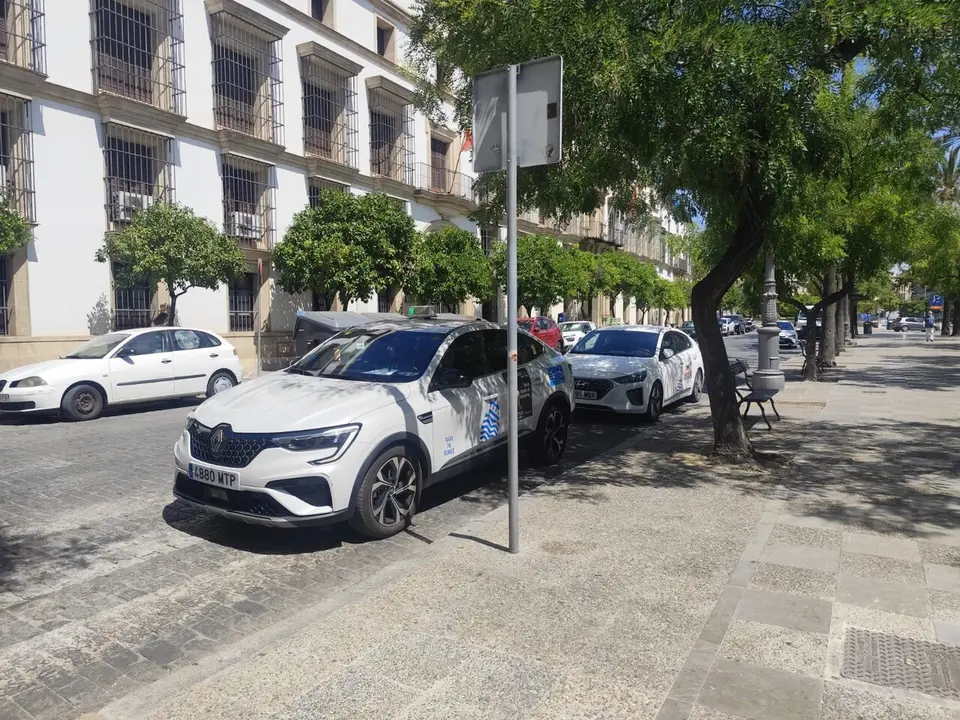  Parada de taxis en Jerez. | Viva Jerez. 