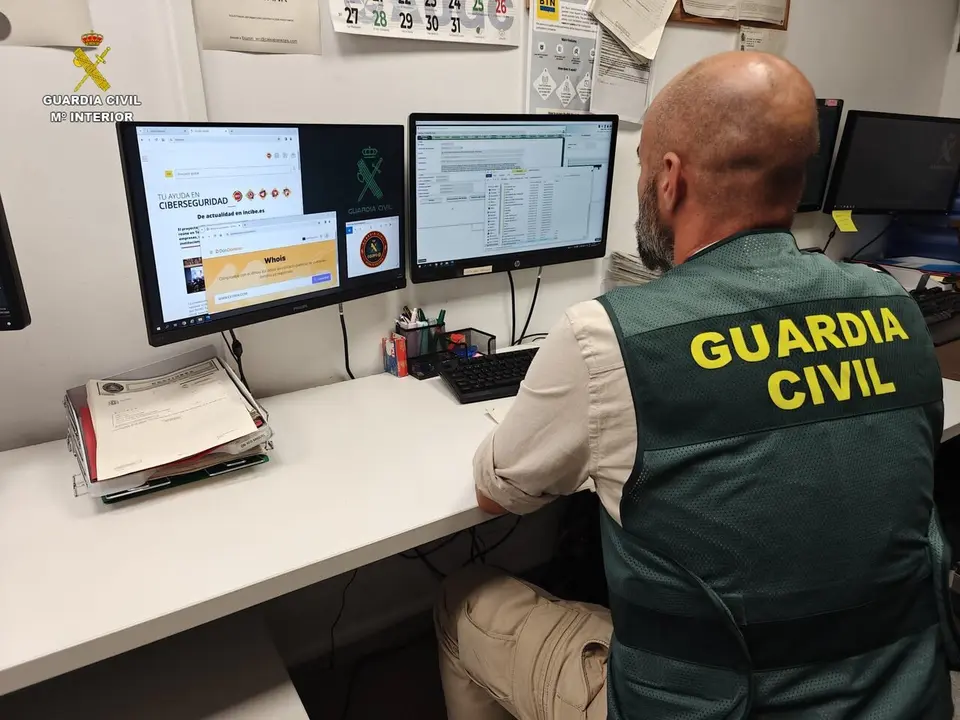  Un agente de la Guardia Civil especializado en CIberseguridad. |  Guardia Civil 