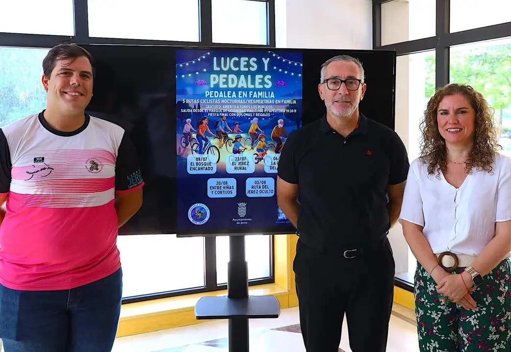  Susana S&aacute;nchez y Tom&aacute;s Sampalo presentan las Rutas de Luces y Pedales. |  jerez.es 
