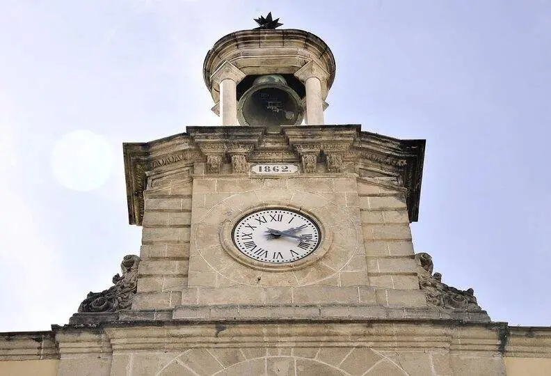  Detalle de la fachada del Ayuntamiento de Jerez. | Viva Jerez. 