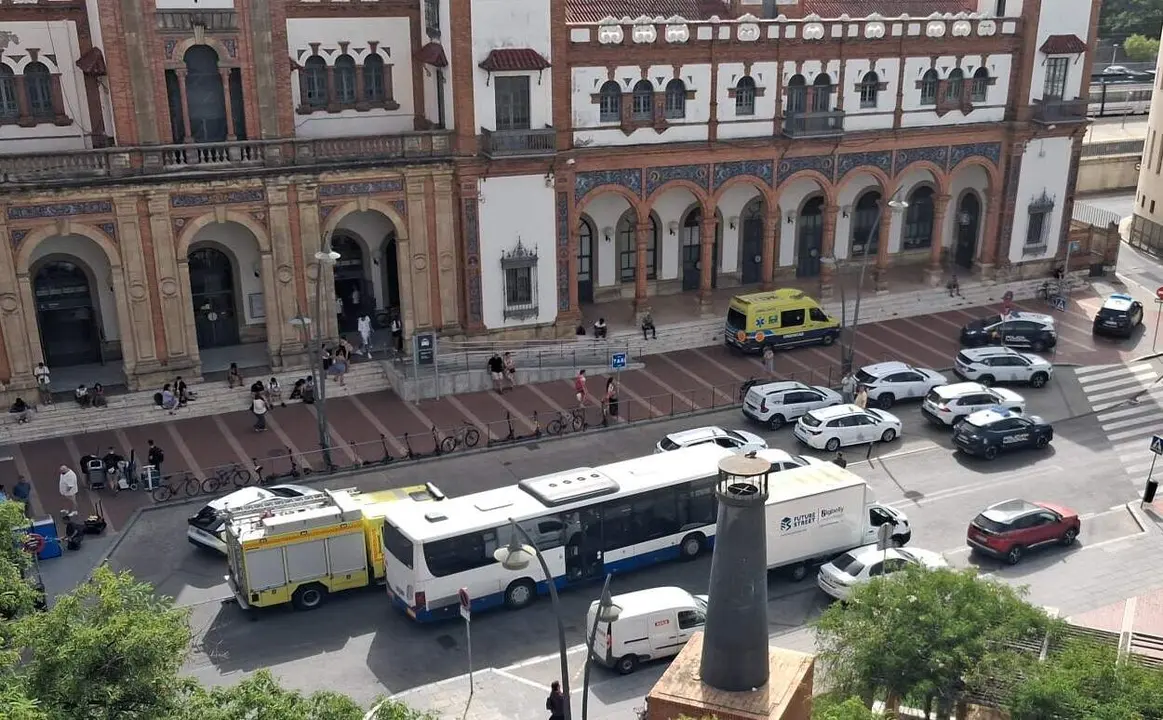  Operativo dispuesto en el entorno de la estaci&oacute;n de ferrocarril de Jerez. | Viva Jerez. 