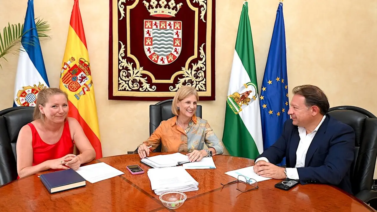  La alcaldesa junto a Antonio Mariscal, presidente del Consejo. / jerez.es 