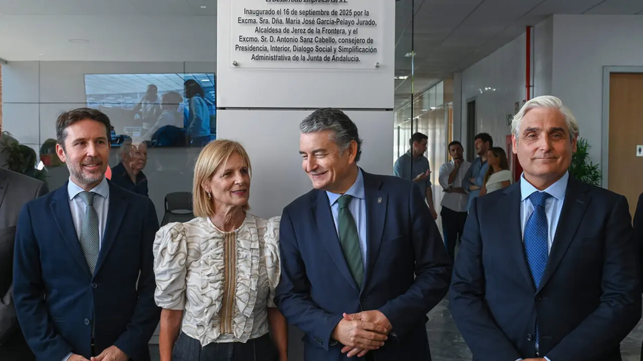  Garc&iacute;a-Pelayo y Sanz, en la inauguraci&oacute;n del Cited. | Viva Jerez. 