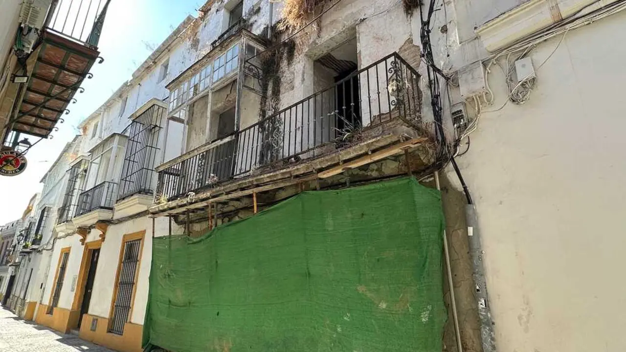  El inmueble de la calle Francos 29 que sale a licitaci&oacute;n. | jerez.es 