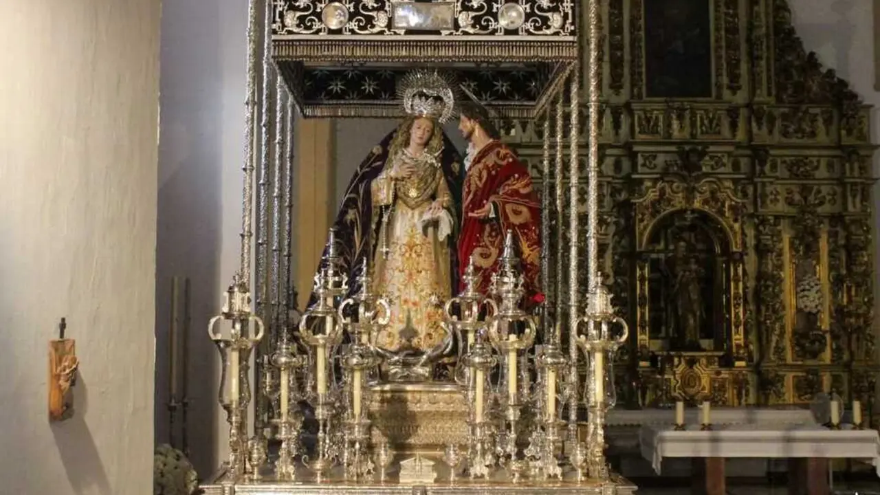  La Virgen de la Trinidad, en el paso de los Servitas de Carmona. | Hermandad de Humildad y Paciencia. 
