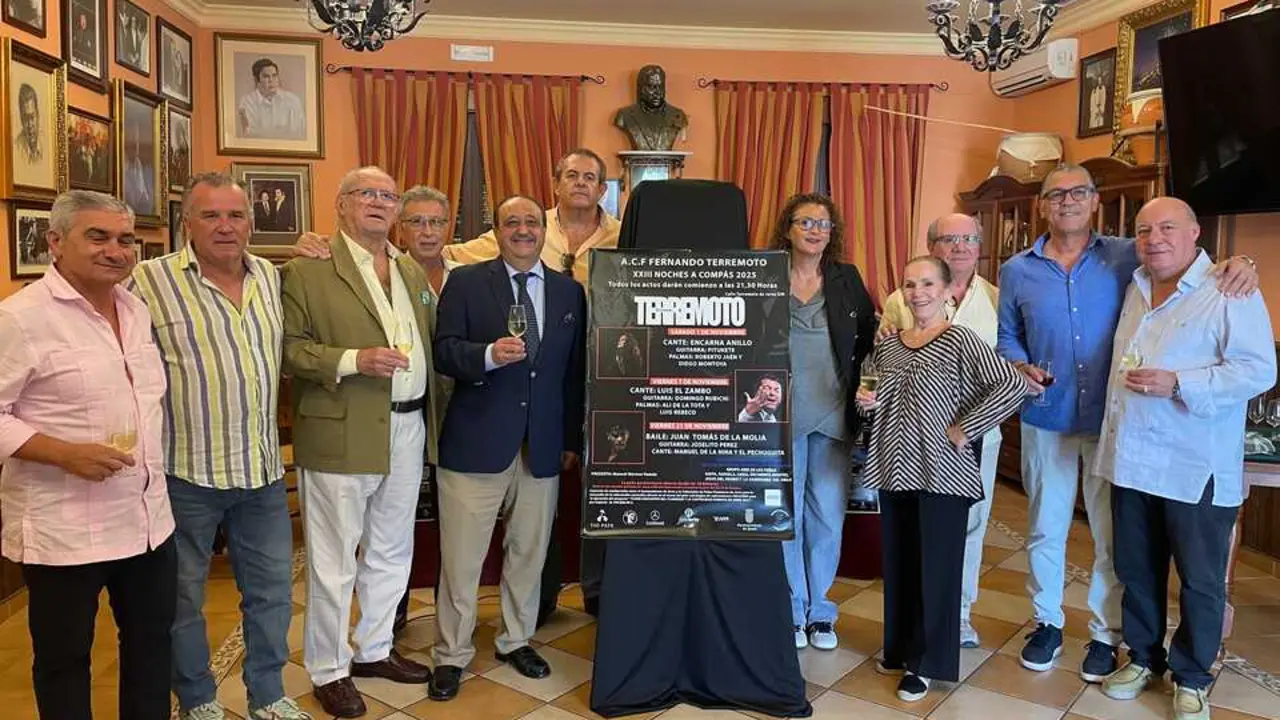  Presentaci&oacute;n de las Noches a Comp&aacute;s de la pe&ntilde;a Fernando Terremoto. | JG 