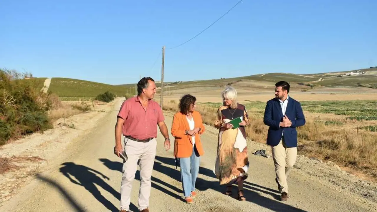  La visita al pago de Macharnudo para comprobar el estado de los caminos. | Junta 
