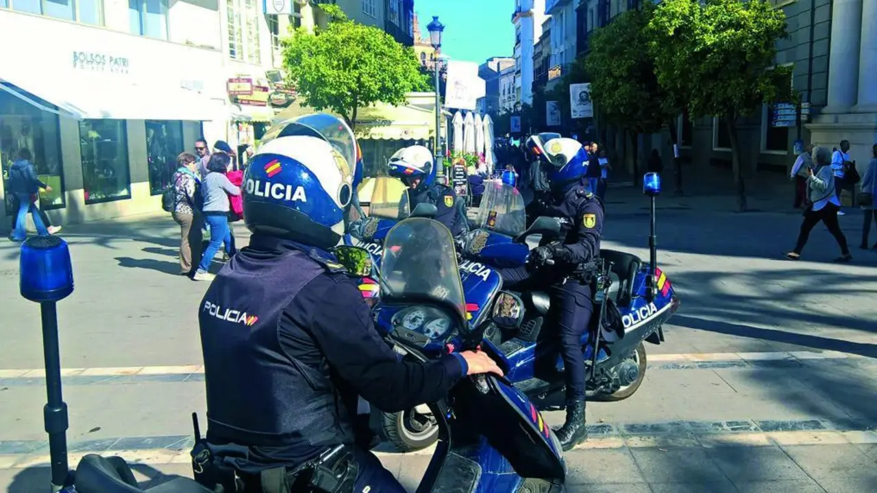  Agentes de la Polic&iacute;a Nacional en Jerez - Polic&iacute;a 