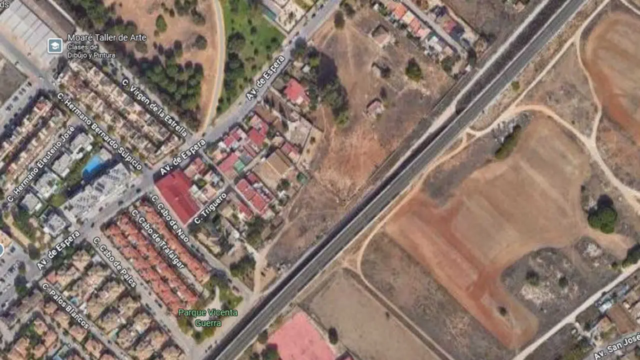  , la actuaci&oacute;n se centrar&aacute; en los terrenos situados junto al Camino de Espera limitando con la calle Cabo de Nao. | Google Maps 