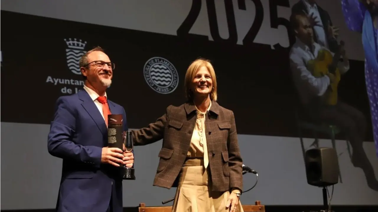 La alcaldesa de Jerez de la Frontera (C&aacute;diz), Mar&iacute;a Jos&eacute; Garc&iacute;a-Pelayo, en la gala de entrega de los Premios Nacionales de Flamenco | AYUNTAMIENTO DE JEREZ DE LA FRONTERA