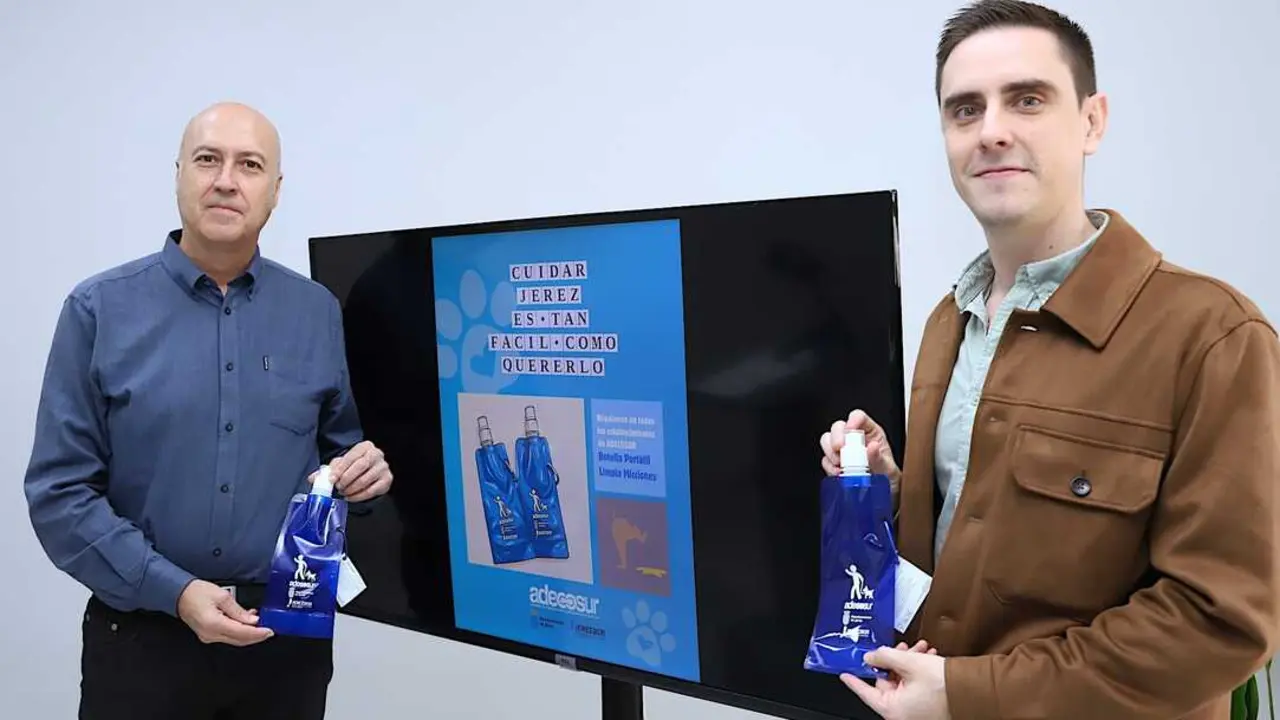  Juan Garc&iacute;a y Jaime Espinar en la presentaci&oacute;n de la campa&ntilde;a. | jerez.es 