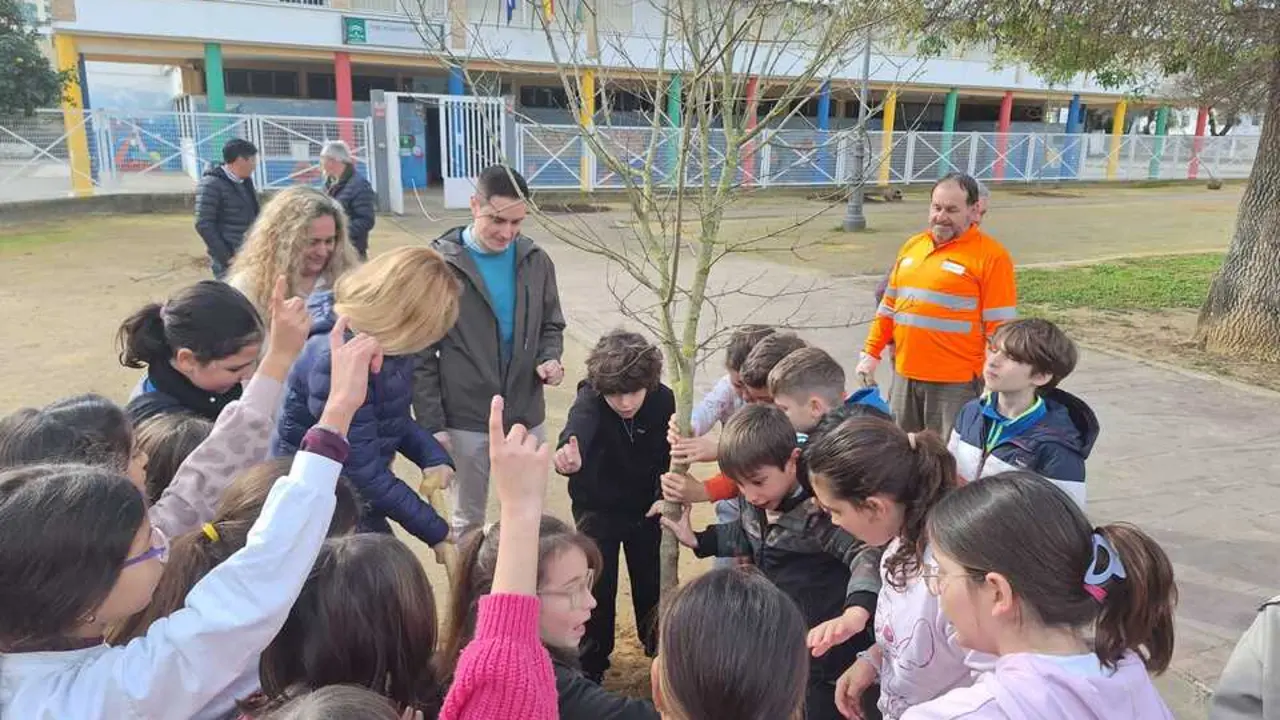  Jaime Espinar, en el CEIP El Retiro. | Viva Jerez. 