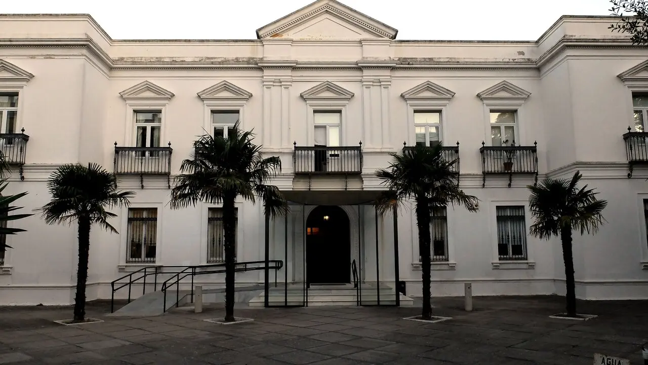  Una imagen de la Monclo&iacute;ta, sede de la Delegaci&oacute;n de Empleo, Comercio y Consumo. | Viva Jerez. 