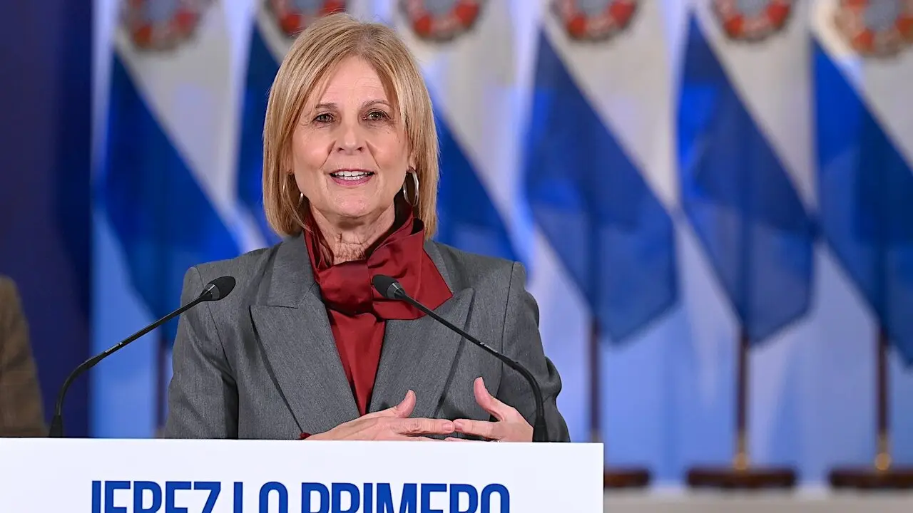  Mar&iacute;a Jos&eacute; Garc&iacute;a-Pelayo, en su comparecencia ante los medios. | Viva Jerez. 