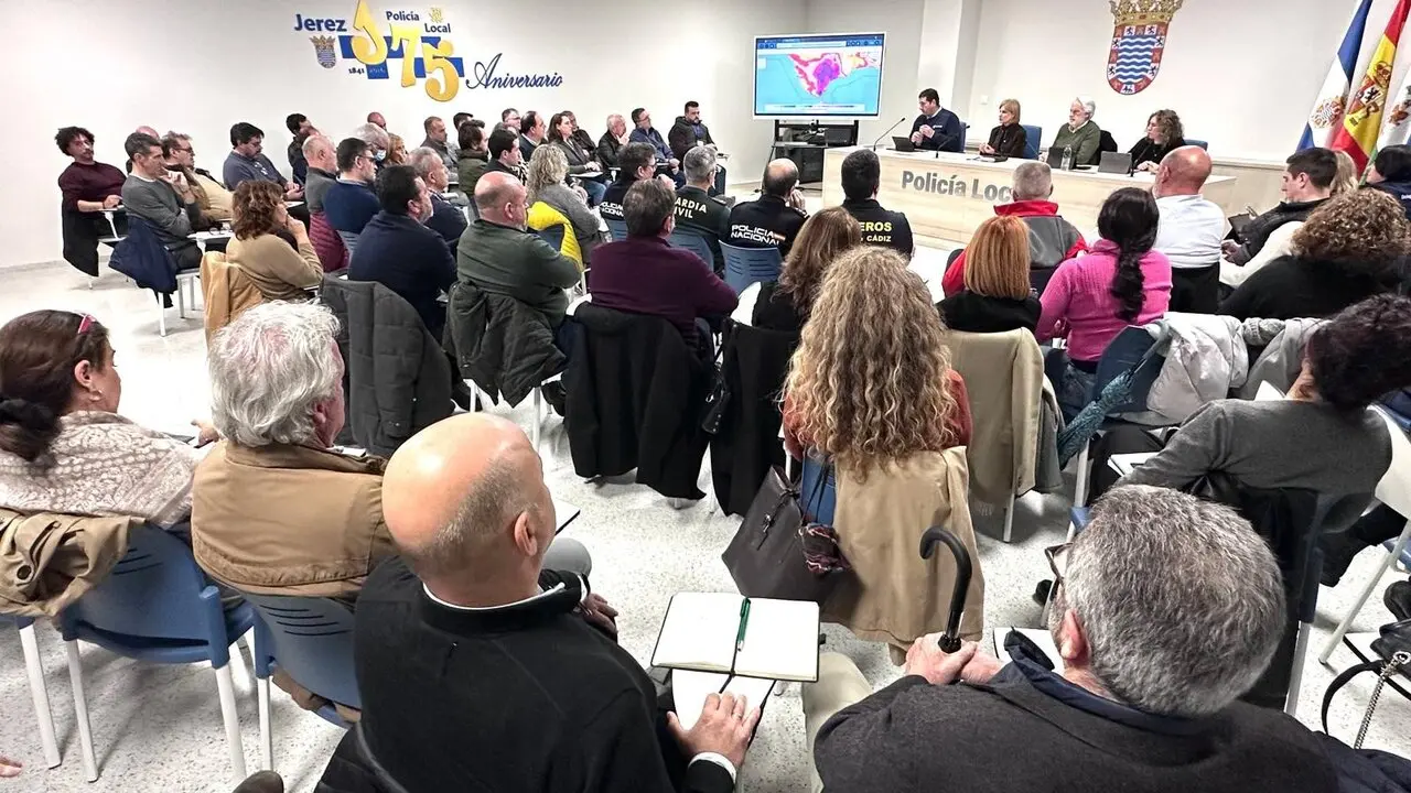  Imagen de la reuni&oacute;n celebrada en la Jefatura de Polic&iacute;a Local. | jerez.es 